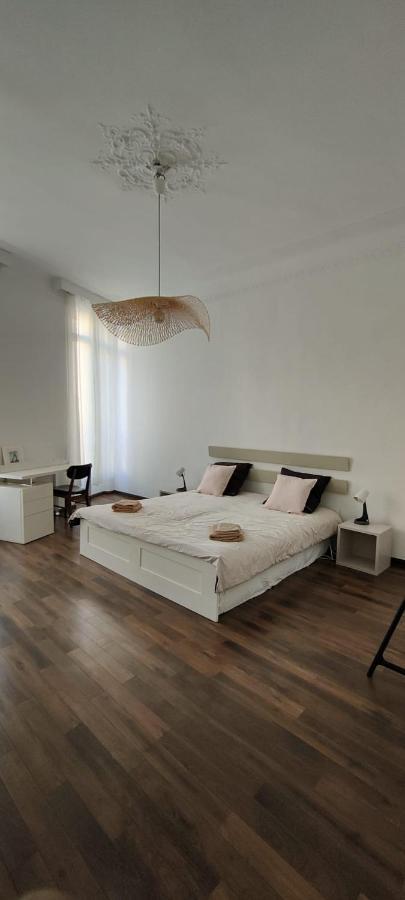 Grand Appartement Centre Ville Marseilles Exterior foto