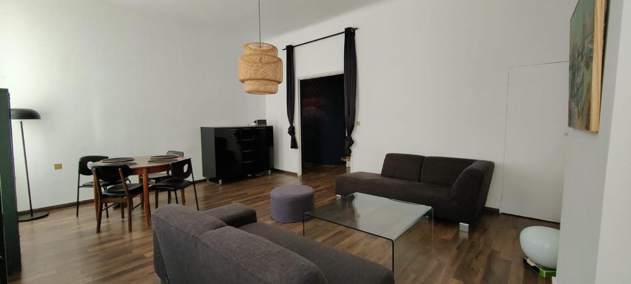 Grand Appartement Centre Ville Marseilles Exterior foto